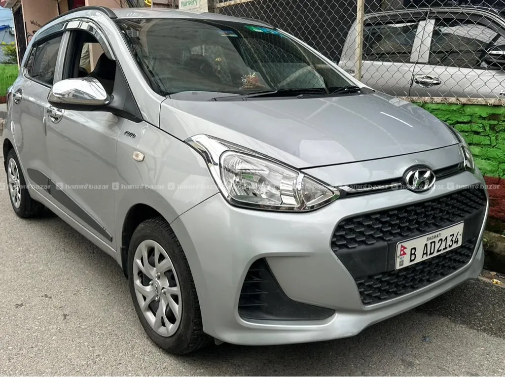 Hyundai Grand I10 Magna [ Automatic] 3