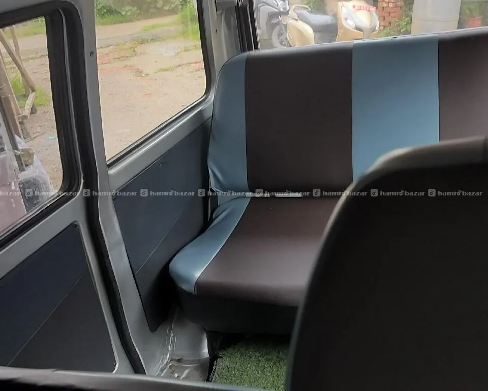 omni van 2013 model Fesh 8 sitar 3