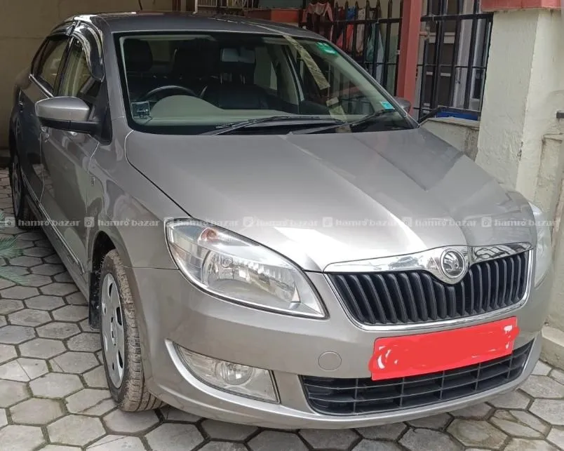 Skoda Rapid 2014 Mpi 1.6 2