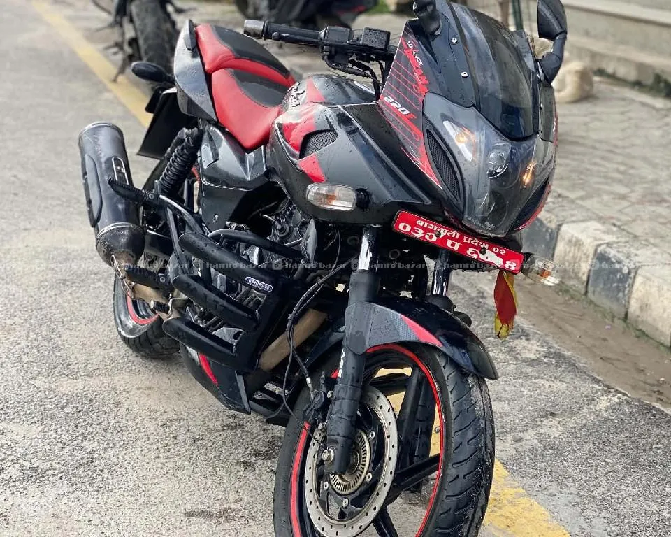 pulsar 220cc 130lot 2021model super fresh condition 2