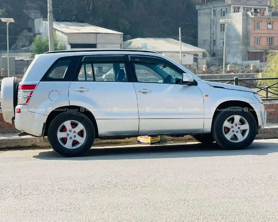 Suzuki Grand Vitara 2