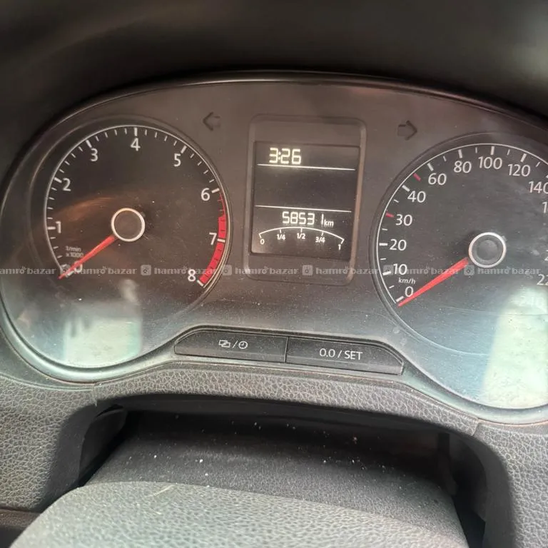 Showroom Condition Cross Polo 1.6 Highline 2016 4