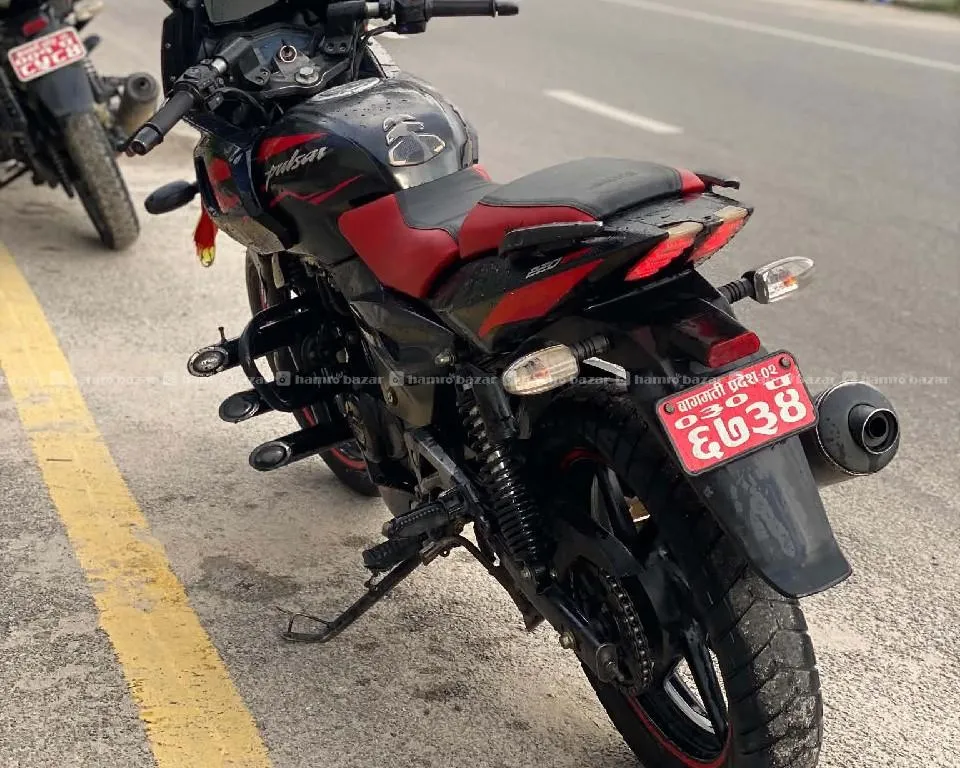 pulsar 220cc 130lot 2021model super fresh condition 3