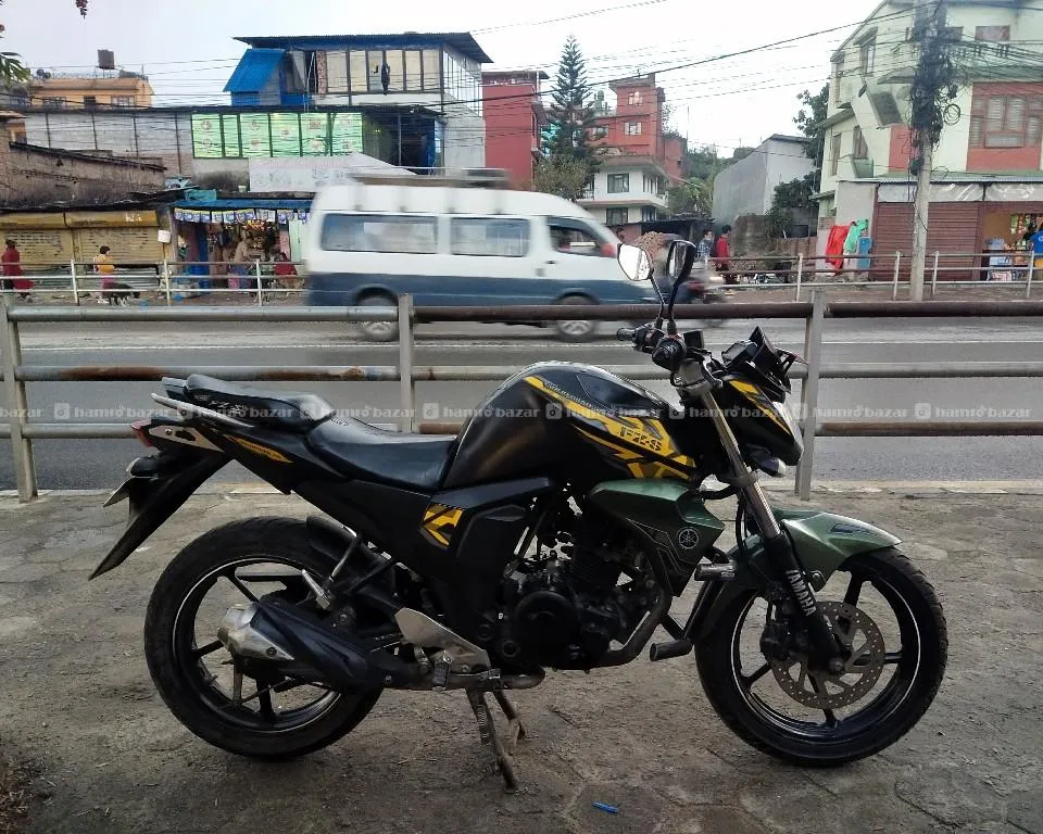 YAMAHA FZS V2 dd@ 123 Lot @2021 ,, fresh condition 2