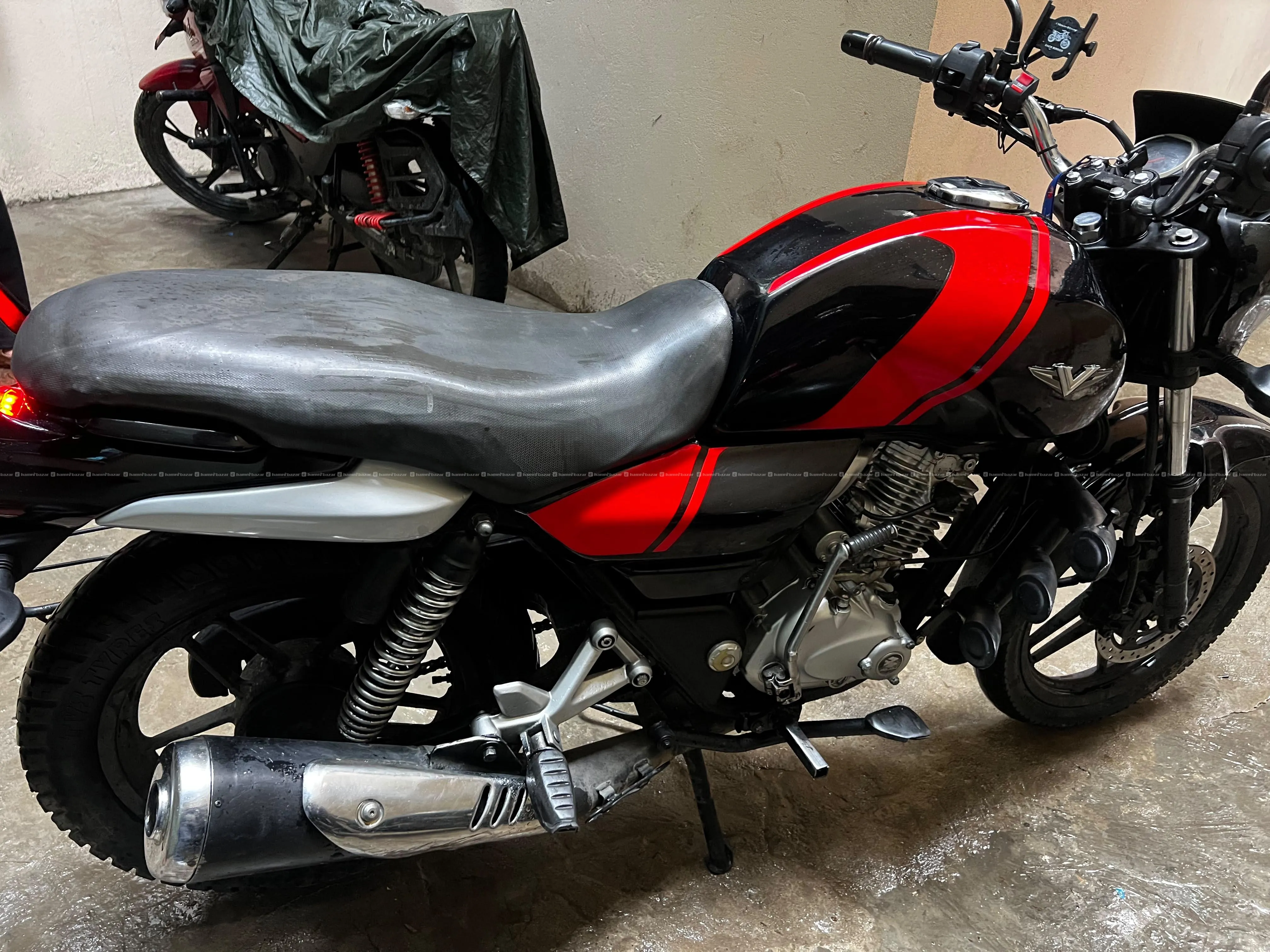 Bajaj v15 on sell 3