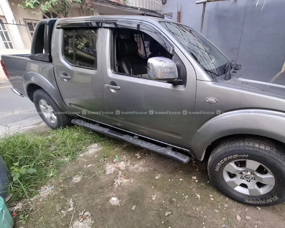 Nissan navara 4WD 5