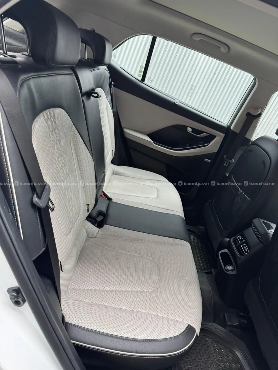 Hyundai Creta SX'O' CVT Auto Sunroof and Moonroof 4