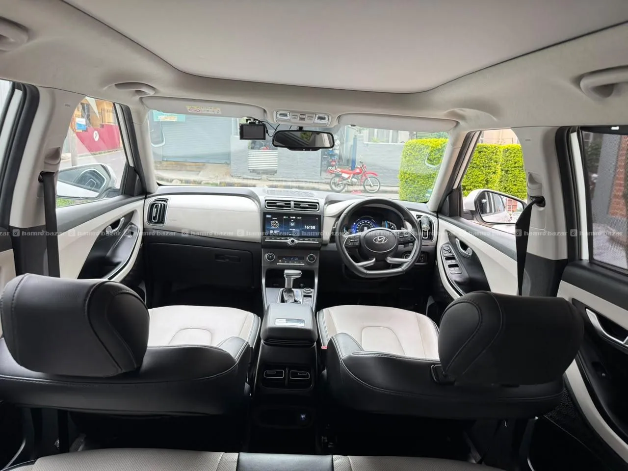 Hyundai Creta SX'O' CVT Auto Sunroof and Moonroof 7