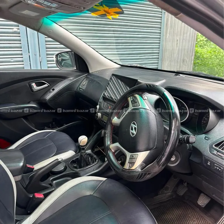2010 Tucson Shnroof Moonroon 5