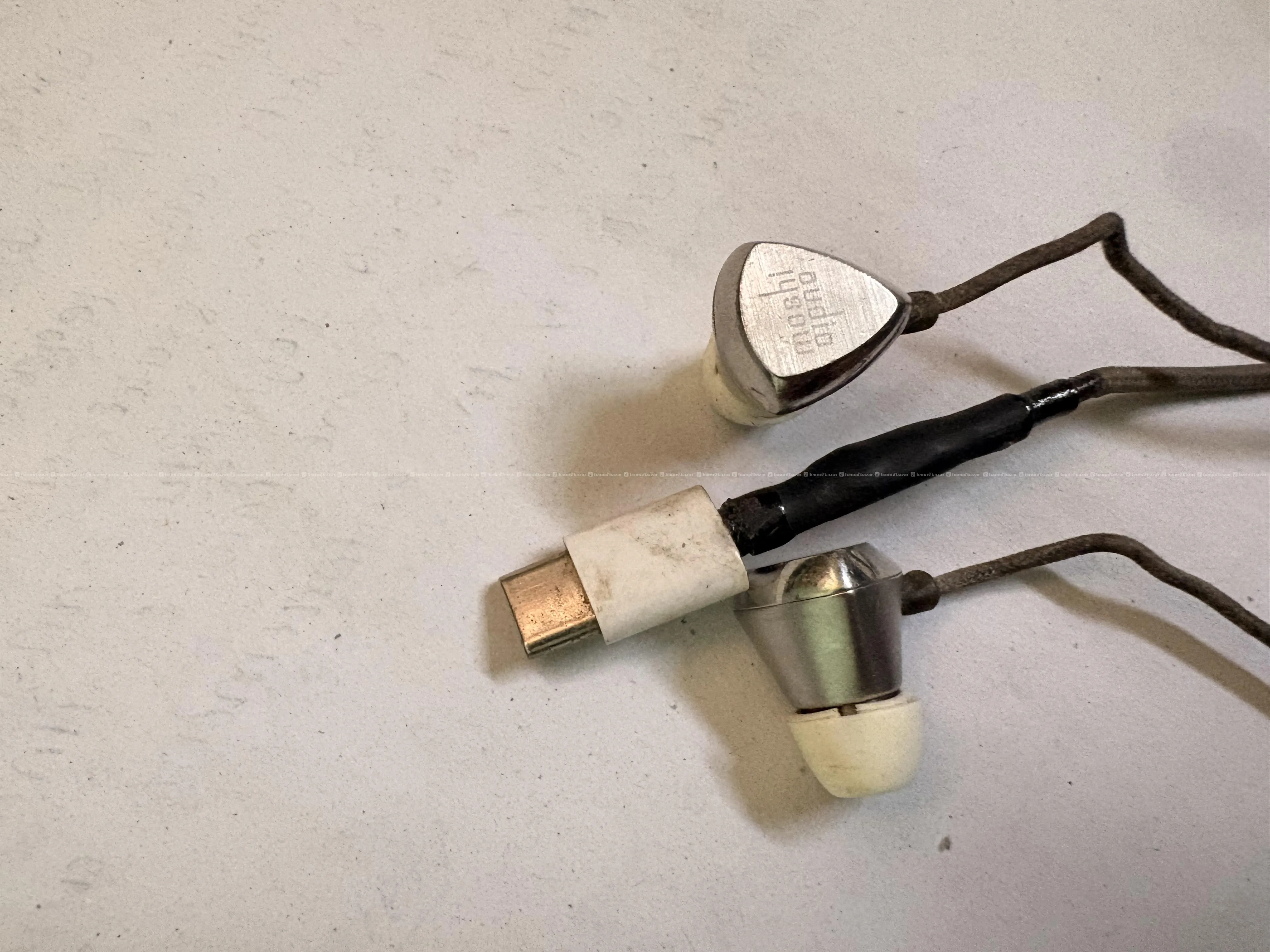Moshi Audio Vortex Pro Audiophile Earphones 3