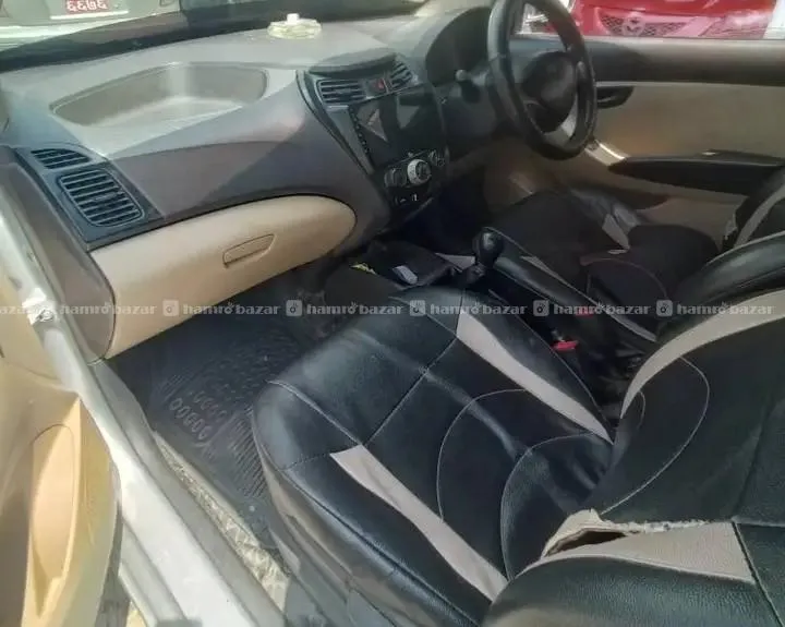 Hyundai eon era plus 2013 5