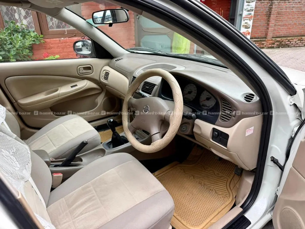 Nissan Sunny EX Saloon 2010 Model 6