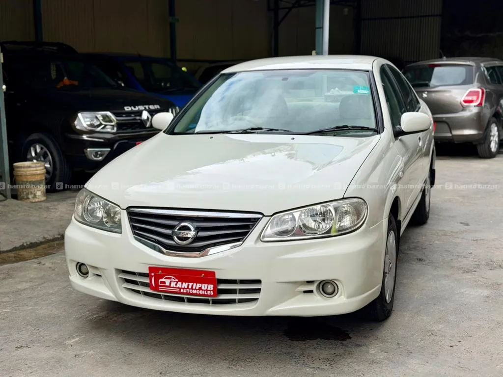 Nissan Sunny EX Saloon 2010 Model 4