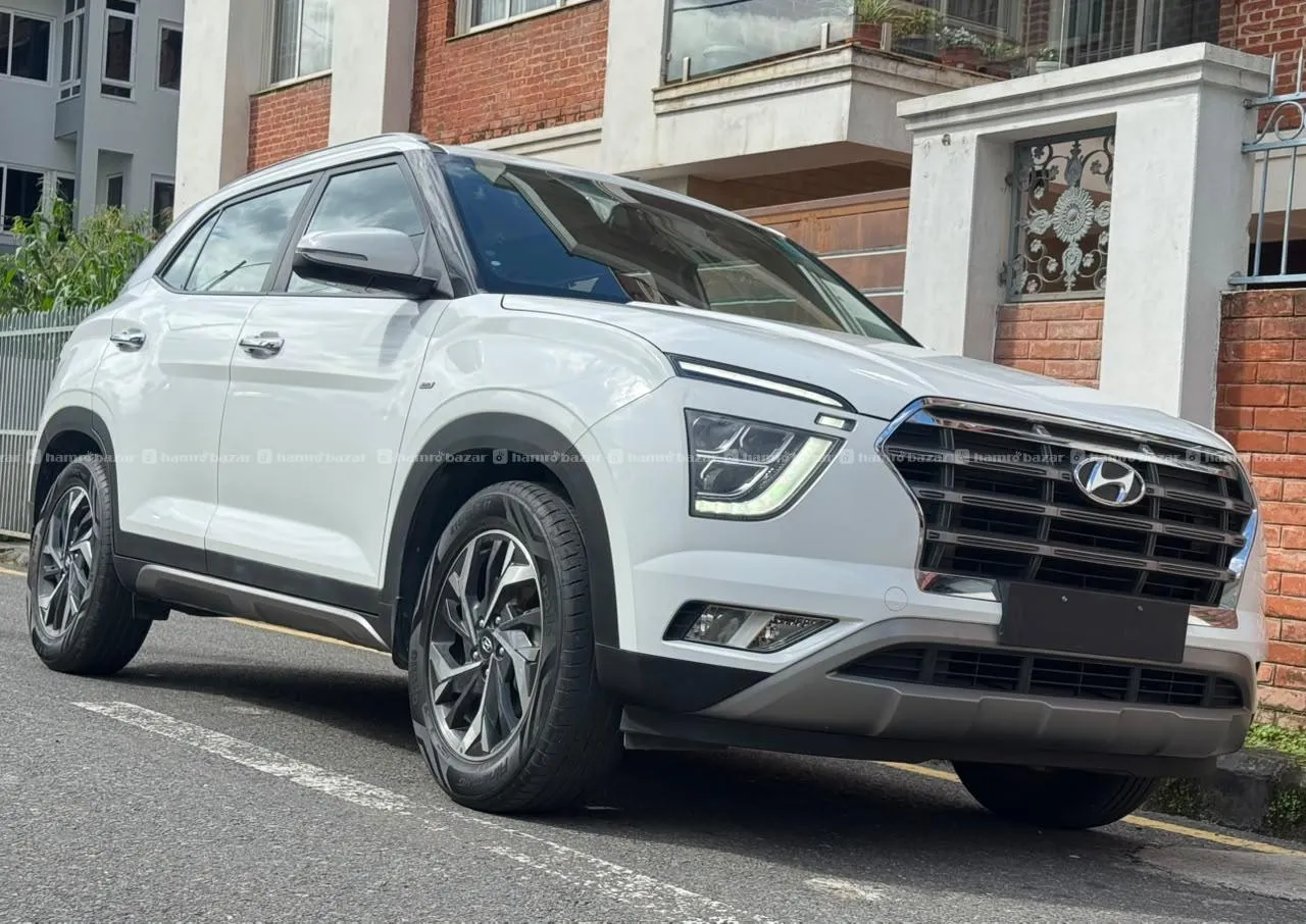 Hyundai Creta SX'O' CVT Auto Sunroof and Moonroof 6