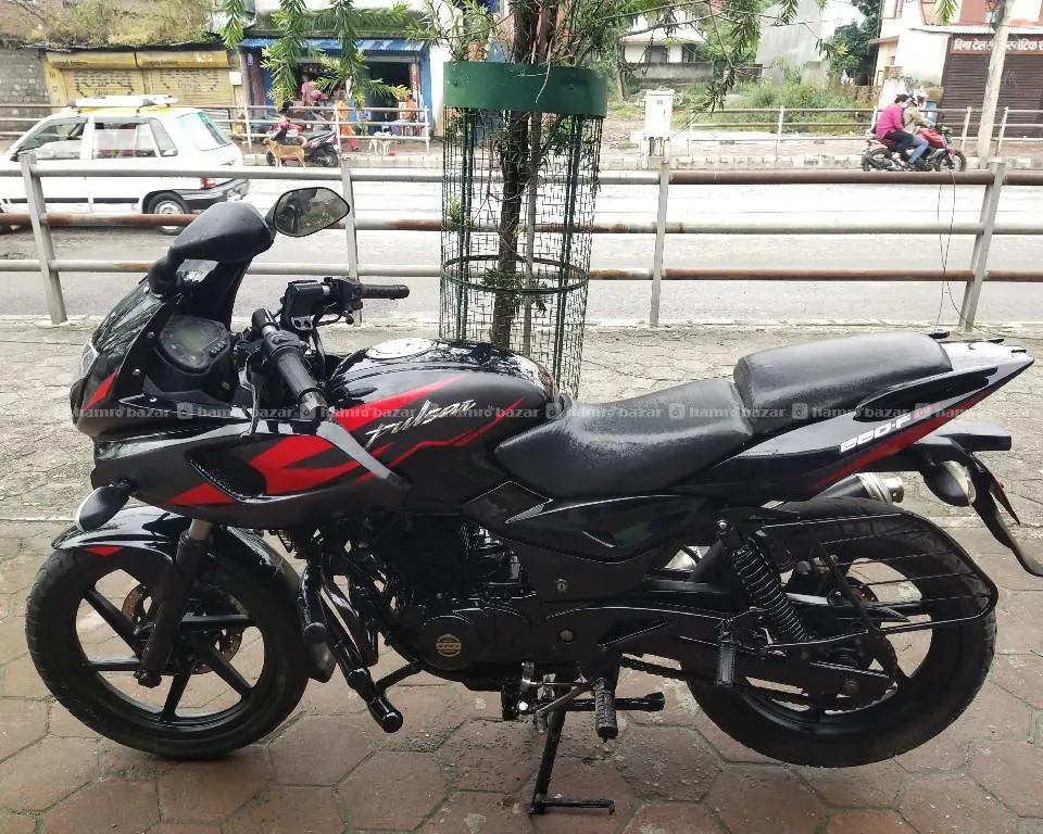Pulsar 220@85 lot#2017 & urgent sale 2