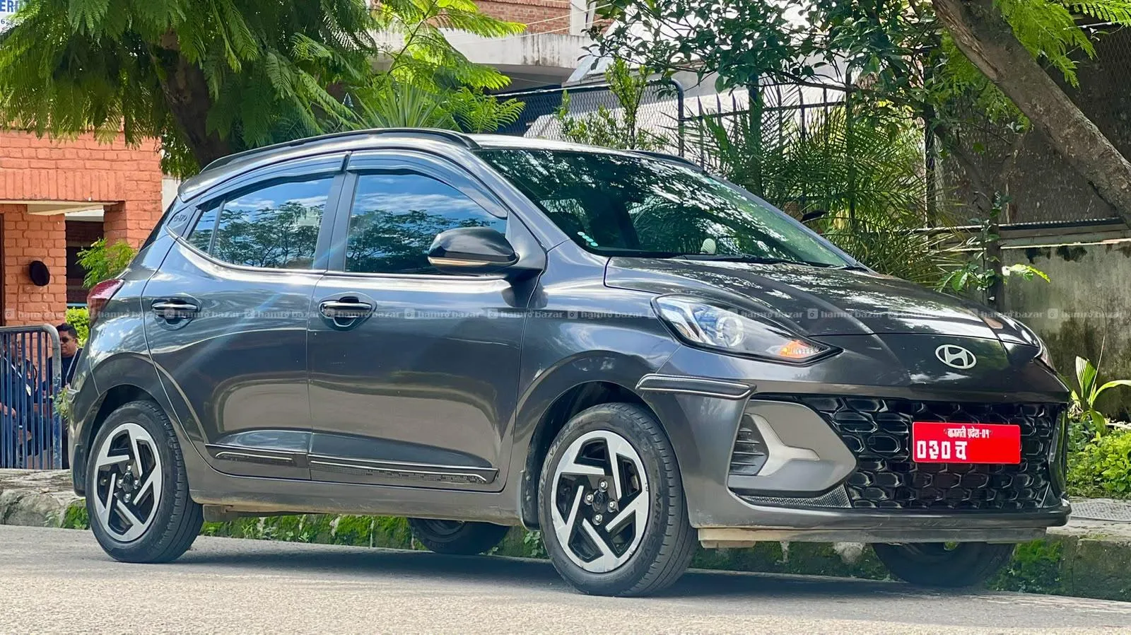 Hyundai Grand i10 Sportz 2023 "Like New" 3