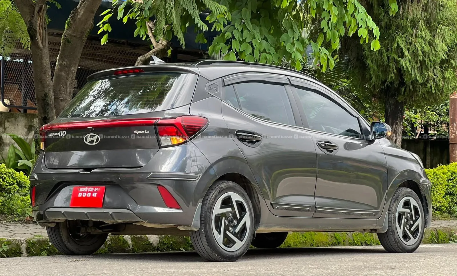 Hyundai Grand i10 Sportz 2023 "Like New" 5