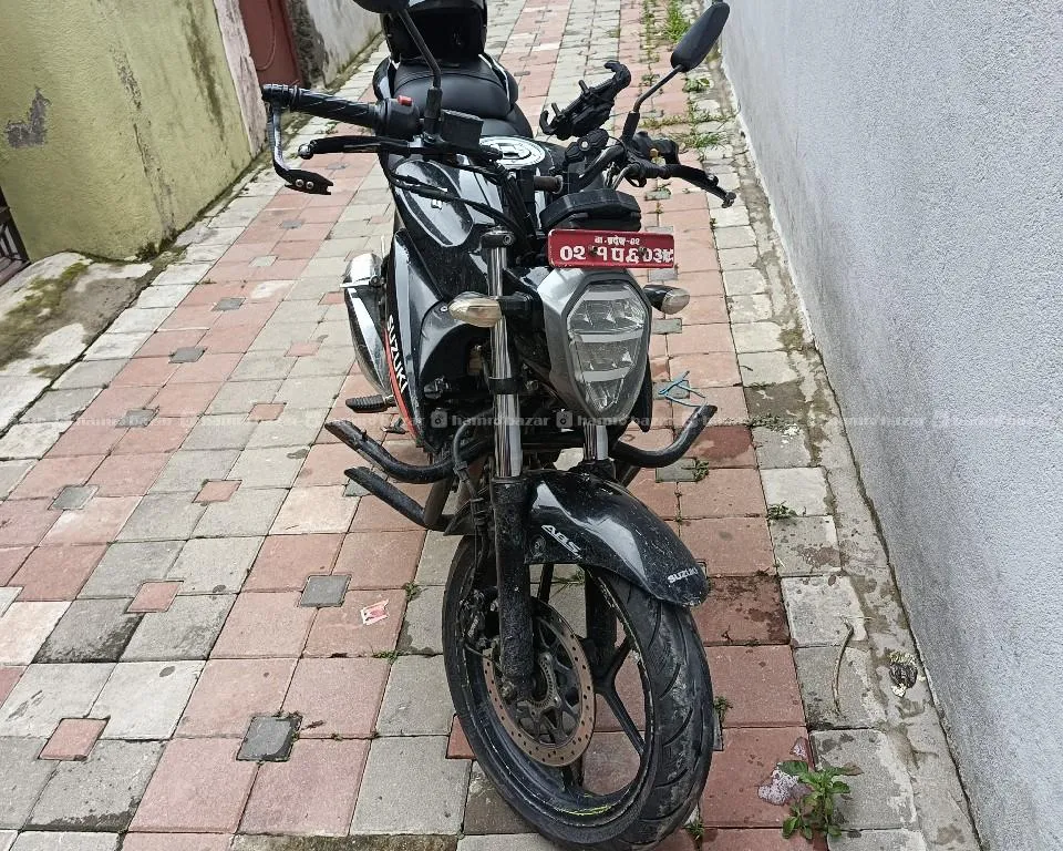 Suzuki Gixxer fi abs 3