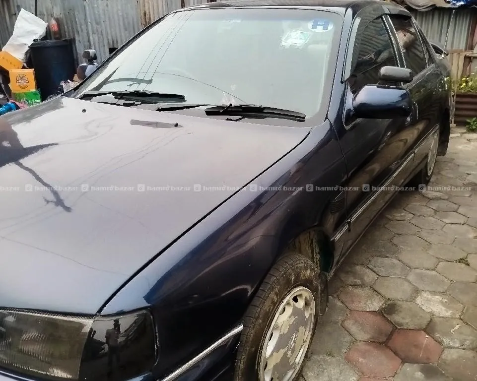 Hyundai Elantra 4