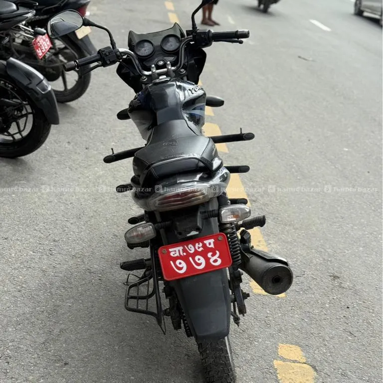 BAJAJ DISCOVER 125 (50+ MILEAGE) 2