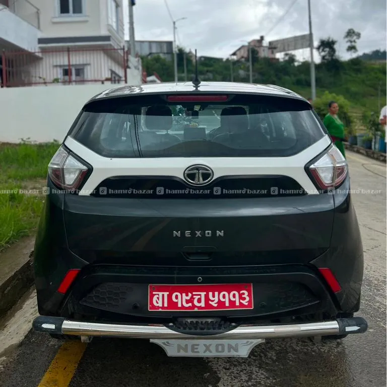tata nexon xm 3