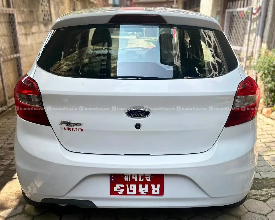 Ford Figo Trends Single Hand with Airbag 3