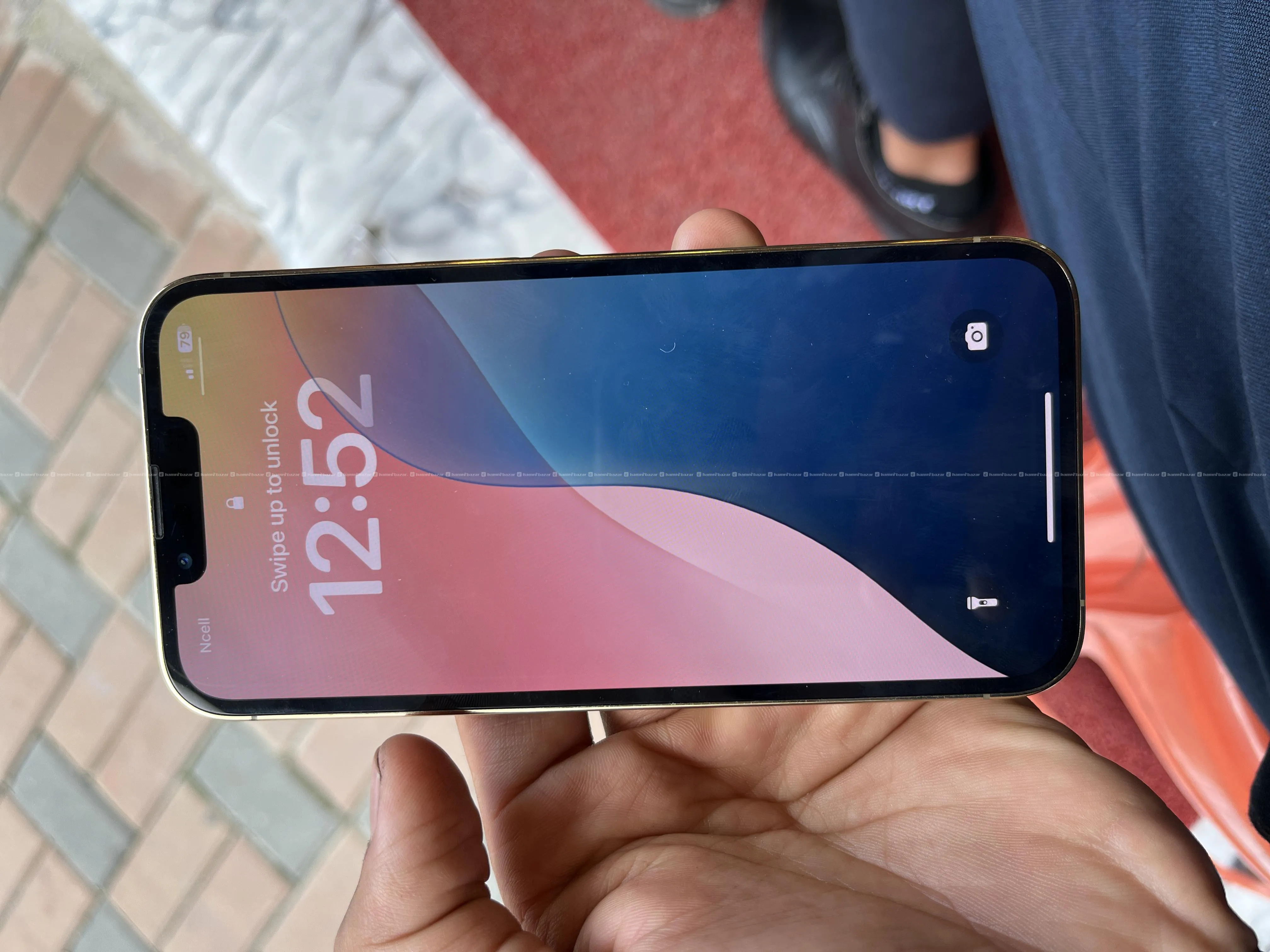 iphone 13 Pro 256 Gb Gold color 3