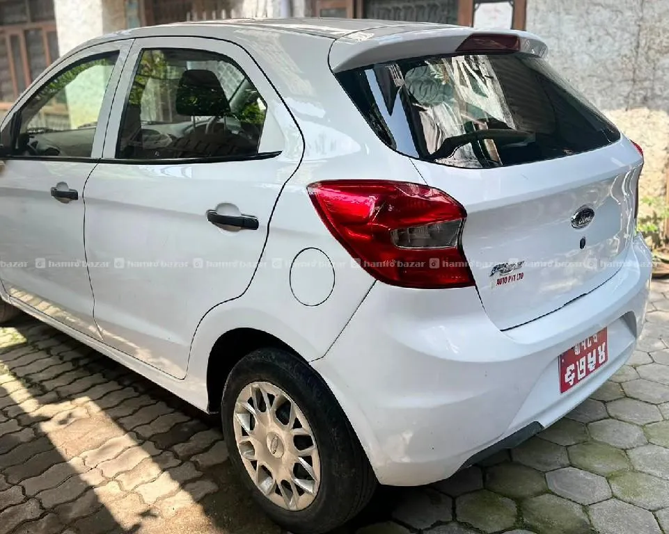 Ford Figo Trends Single Hand with Airbag 4