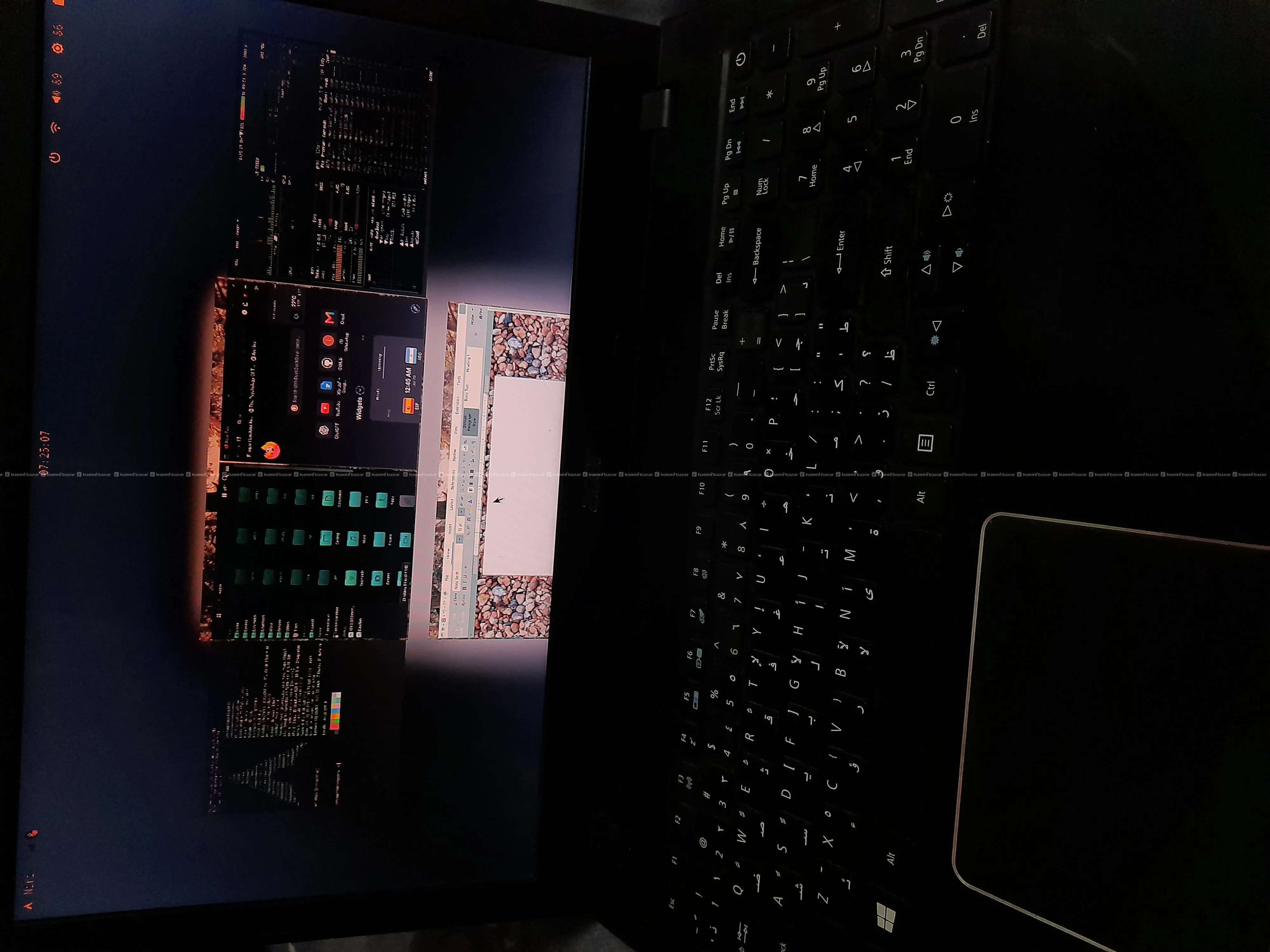 Acer E5-576G, i5-7200U Quad, 12G RAM, 256G NVME 5