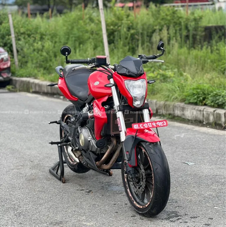 Benelli TNT 300 80 Lot Super Fresh Condition Bike 2