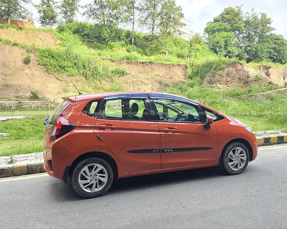2015 Model honda Jazz full opsan fresh car bikrima 2