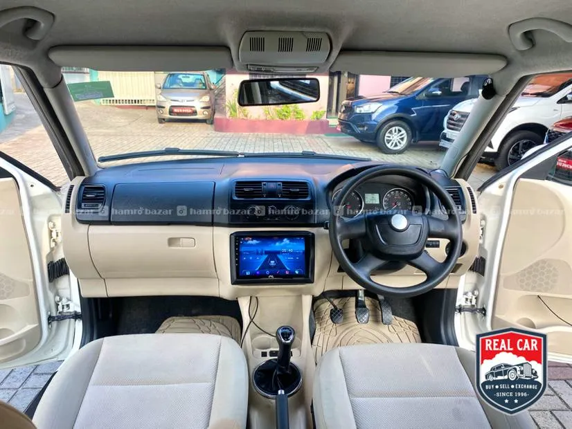 Skoda Fabia 1.6 2012 Excellent Condition 5