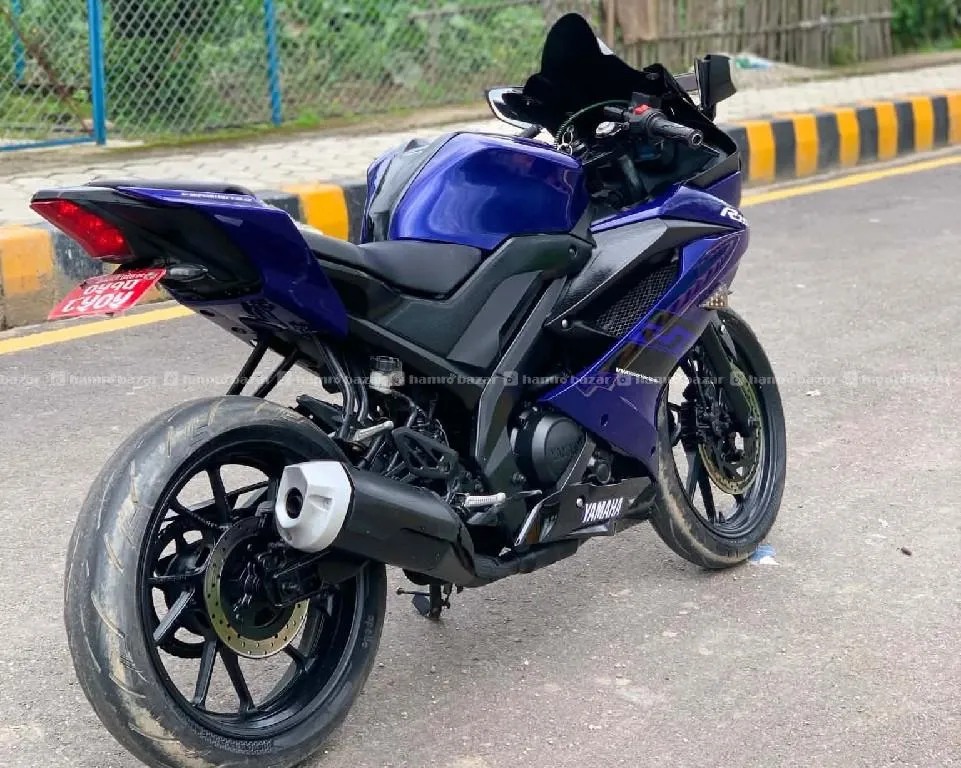 Yamaha R15 v3 2