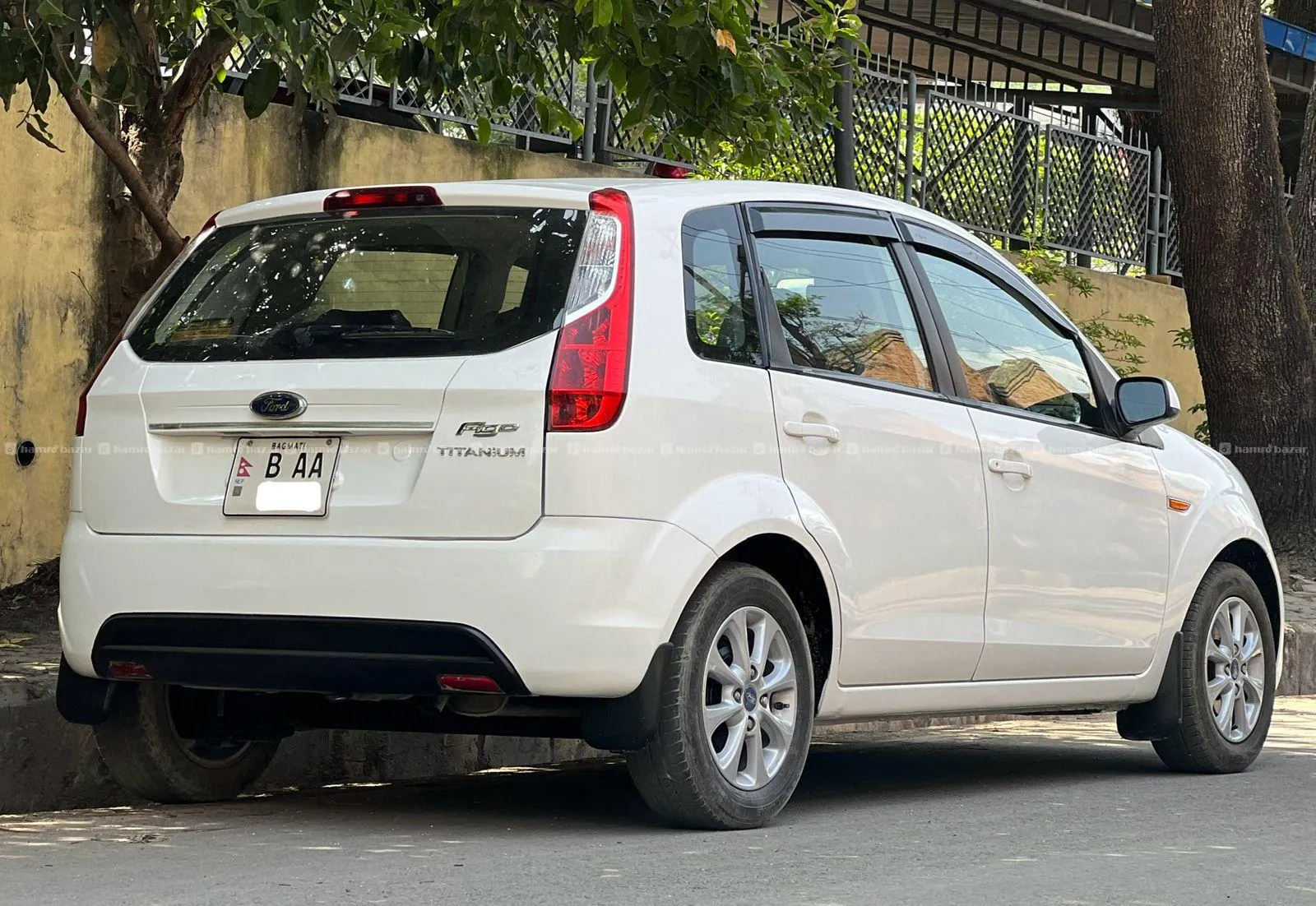 Ford Figo Titanium 2012 2