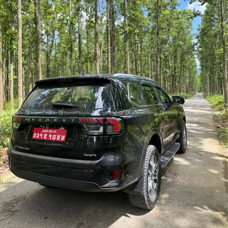 Ford Everest | 2023 | Single Owner | Super Fresh 7