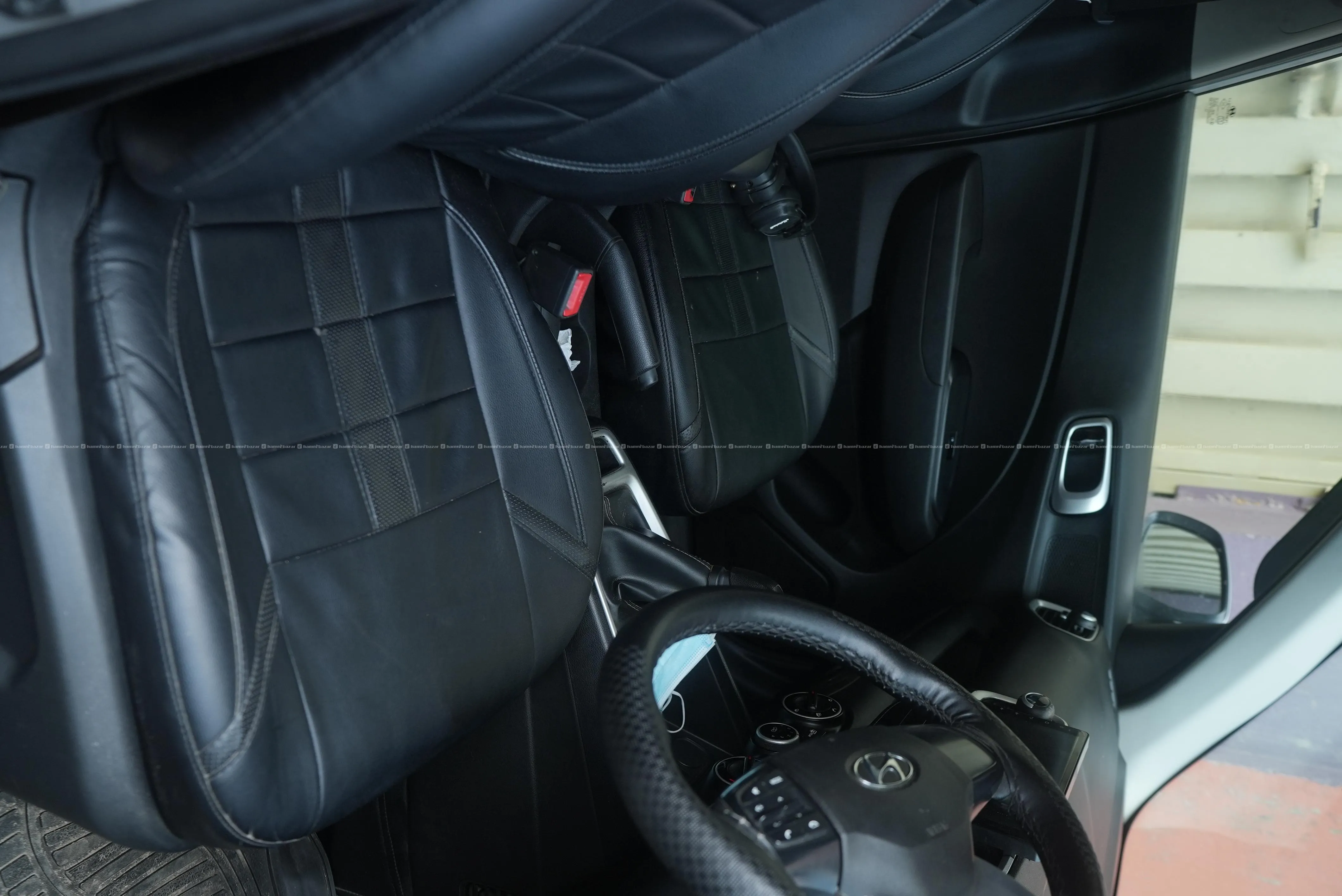 Car on rent (self drive) Hyundai venue 2020 2
