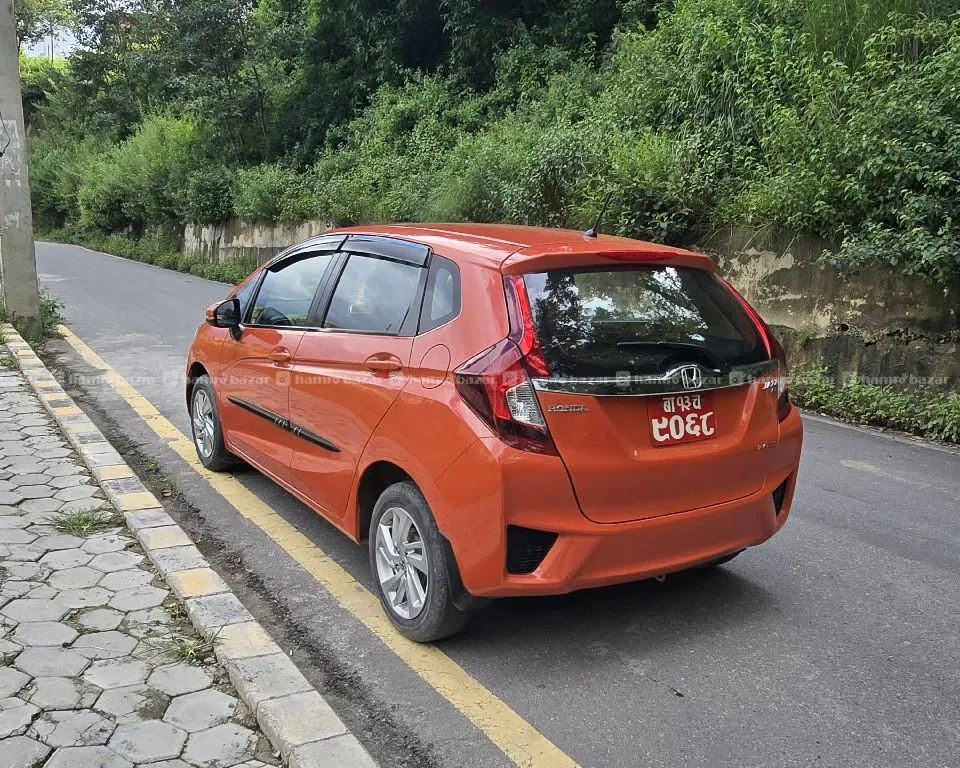 2015 Model honda Jazz full opsan fresh car bikrima 5