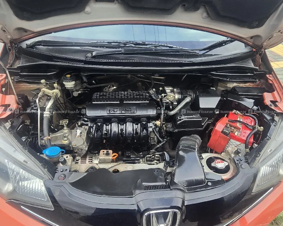 2015 Model honda Jazz full opsan fresh car bikrima 3