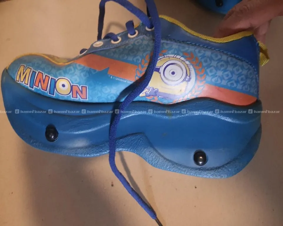 Skating shoes 3