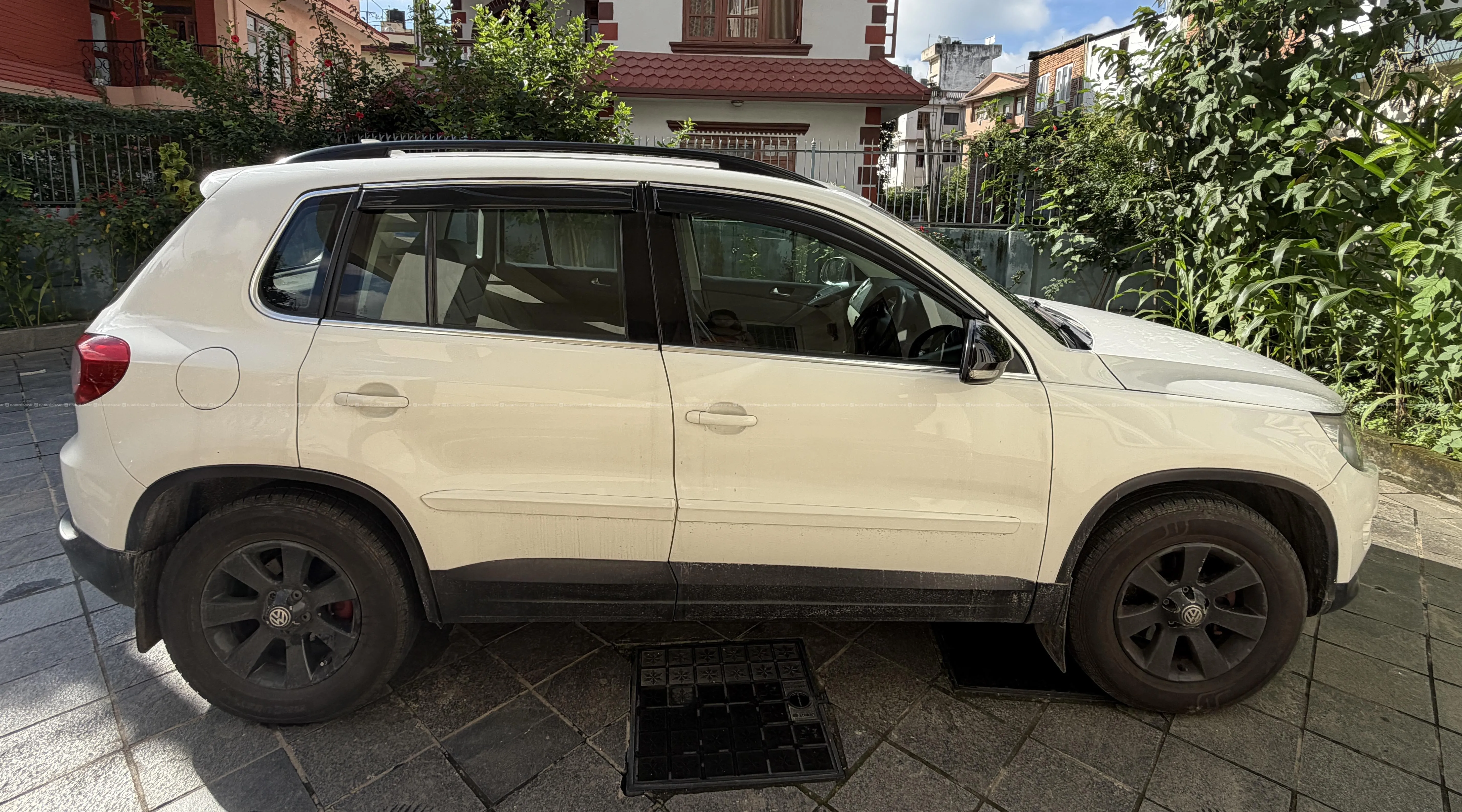 Volkswagen Tiguan 2011 Autogear 5