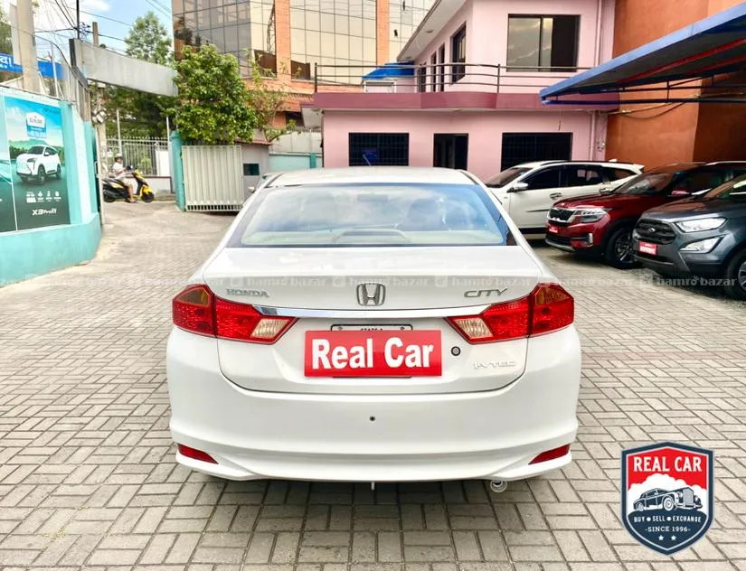 Honda City 1.5 2014 Single hand LowKms 5