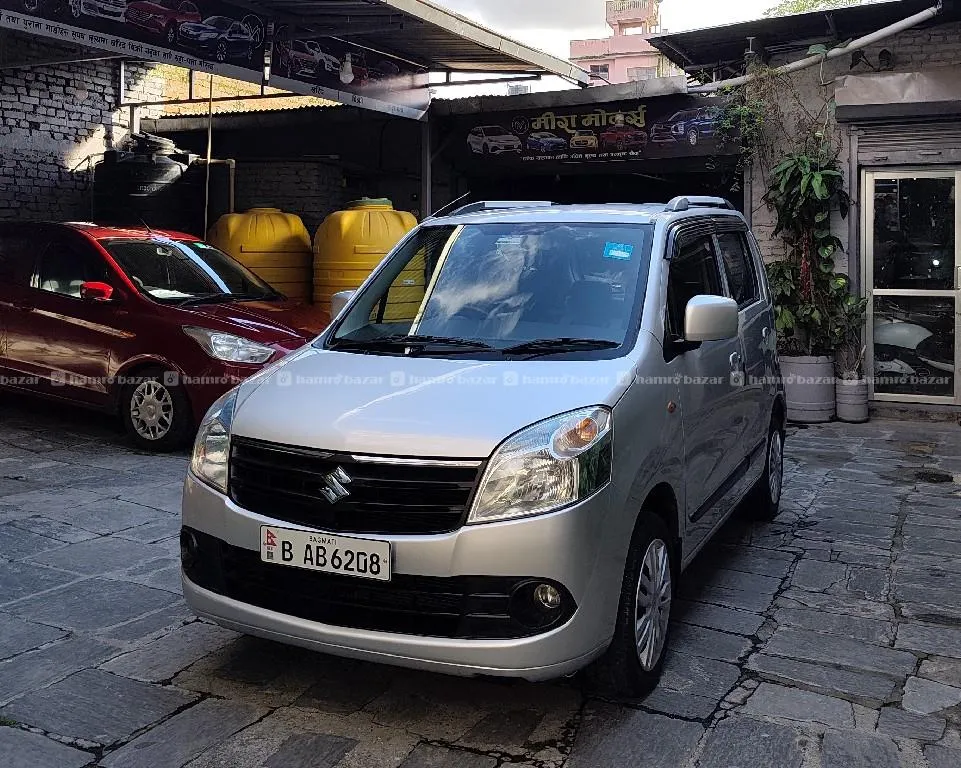 Company color, single handed Wagon R vxi with full service history 7