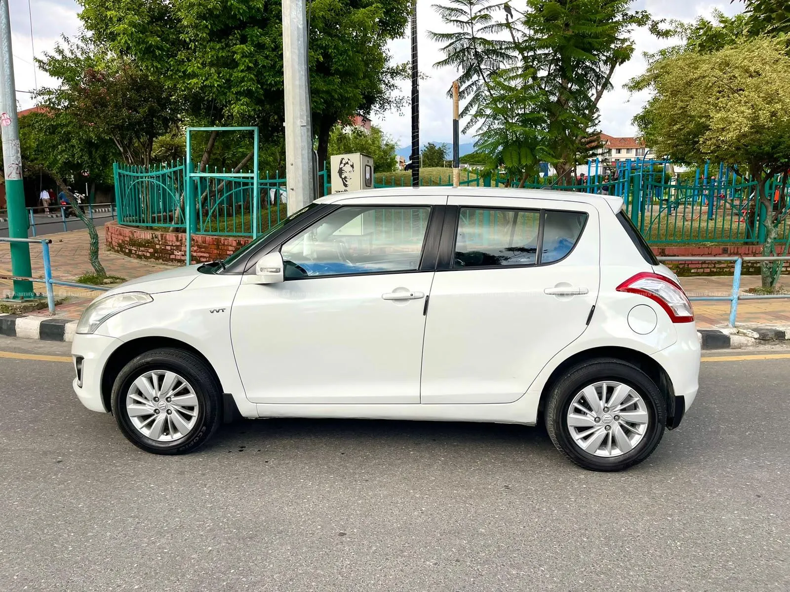 Suzuki Swift Zxi 2016 | TOP OF THE RANGE 4