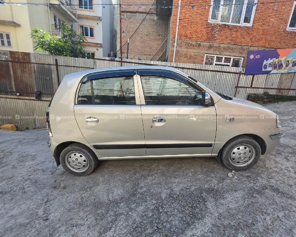 Hyundai Santro 4