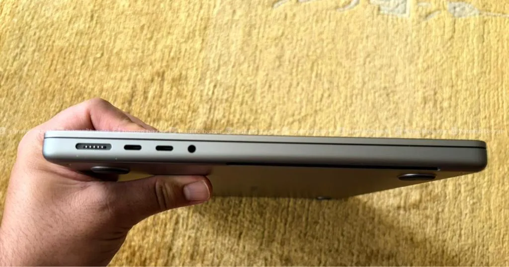Macbook Pro 14 M2 Pro 16/512 94% Battery Like New 7