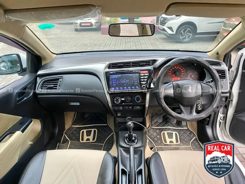 Honda City 1.5 2014 Single hand LowKms 4