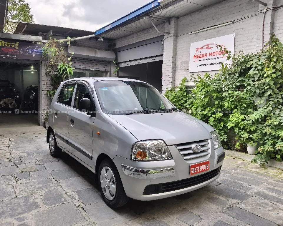 Fully fresh Santro Xing GL 2011 model for sale . 5