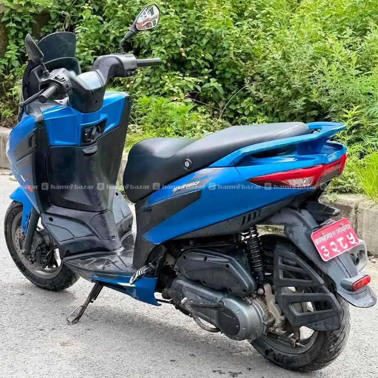 April Sr160 Cc Fi And Abs Single Hand Lot-123 4
