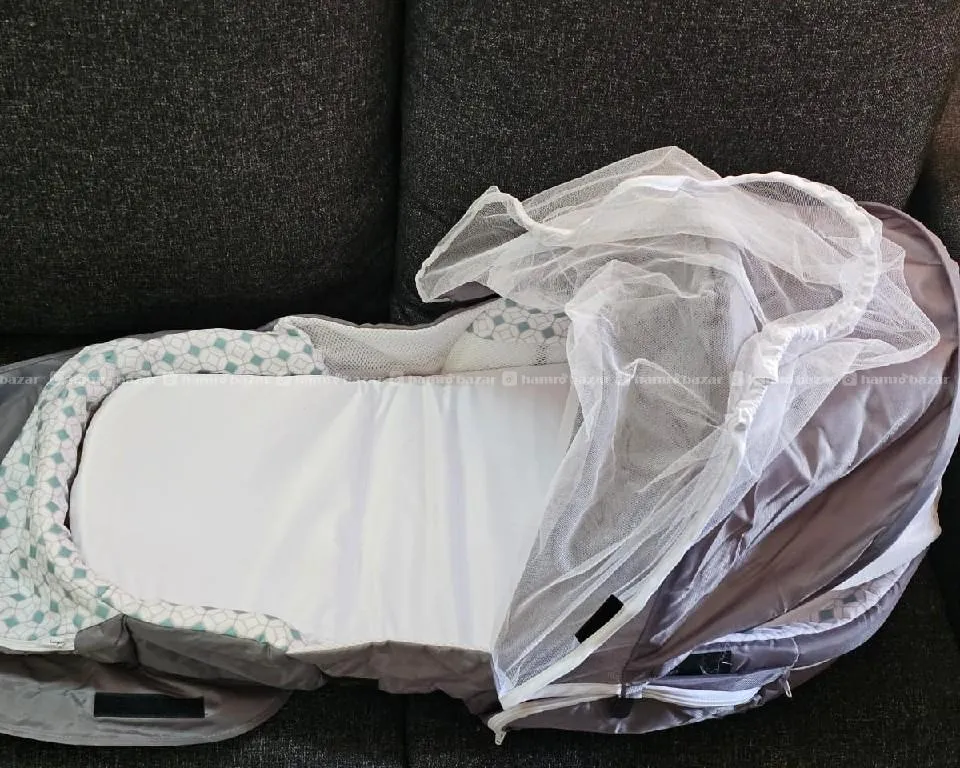 2-in-1 Baby Travel Bag & Portable Baby Bed. 3
