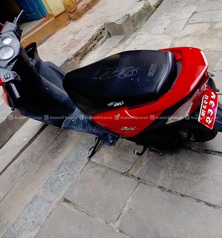 Red Honda Dio 2014 33000km well maintained 4